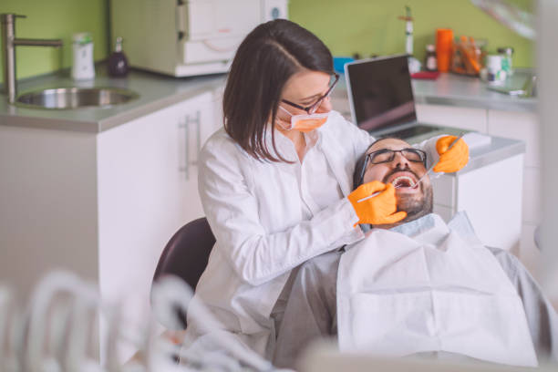 Best Emergency Dental Services for Seniors in Grosse Pointe Woods, MI